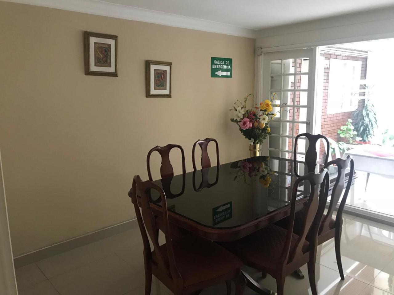 Hotel Casa Rincon Del Chico Bogota Bagian luar foto